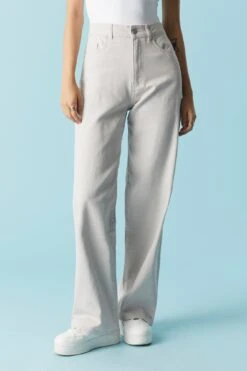 Refuge High-Rise Wide Leg Jean -Deals Drape & Denim Store 055665536000 04 1 1