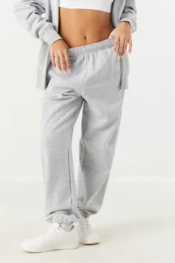 Solid Fleece Boyfriend Jogger 16 Solid Fleece Boyfriend Jogger -Deals Drape & Denim Store 070730726391 04 1