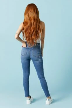 Miami Distressed Medium Wash Skinny Jean -Deals Drape & Denim Store 071639071006 58 2 1