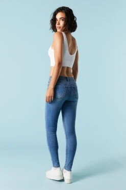 Miami Low Rise Medium Wash Skinny Jean 5 Miami Low Rise Medium Wash Skinny Jean -Deals Drape & Denim Store 075639075562 58 2